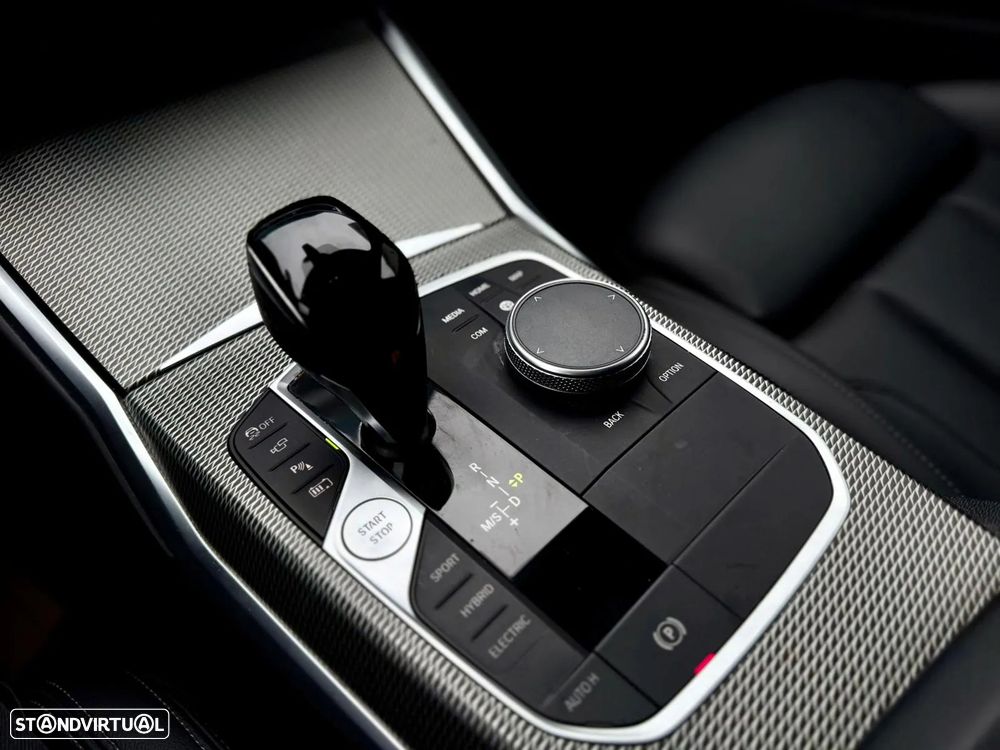 BMW 320 e Touring Pack M Auto - 24