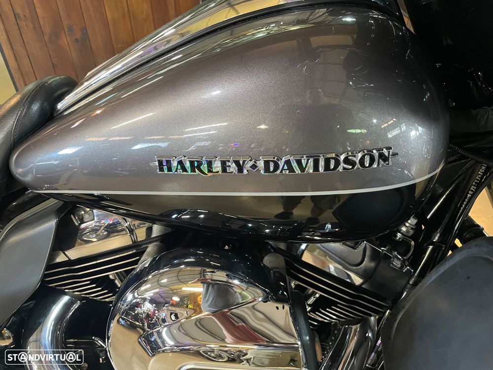 Harley-Davidson FLHT Ultra Limited - 11