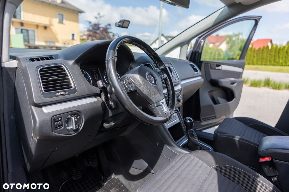 Volkswagen Sharan 2.0 TDI Comfortline - 8
