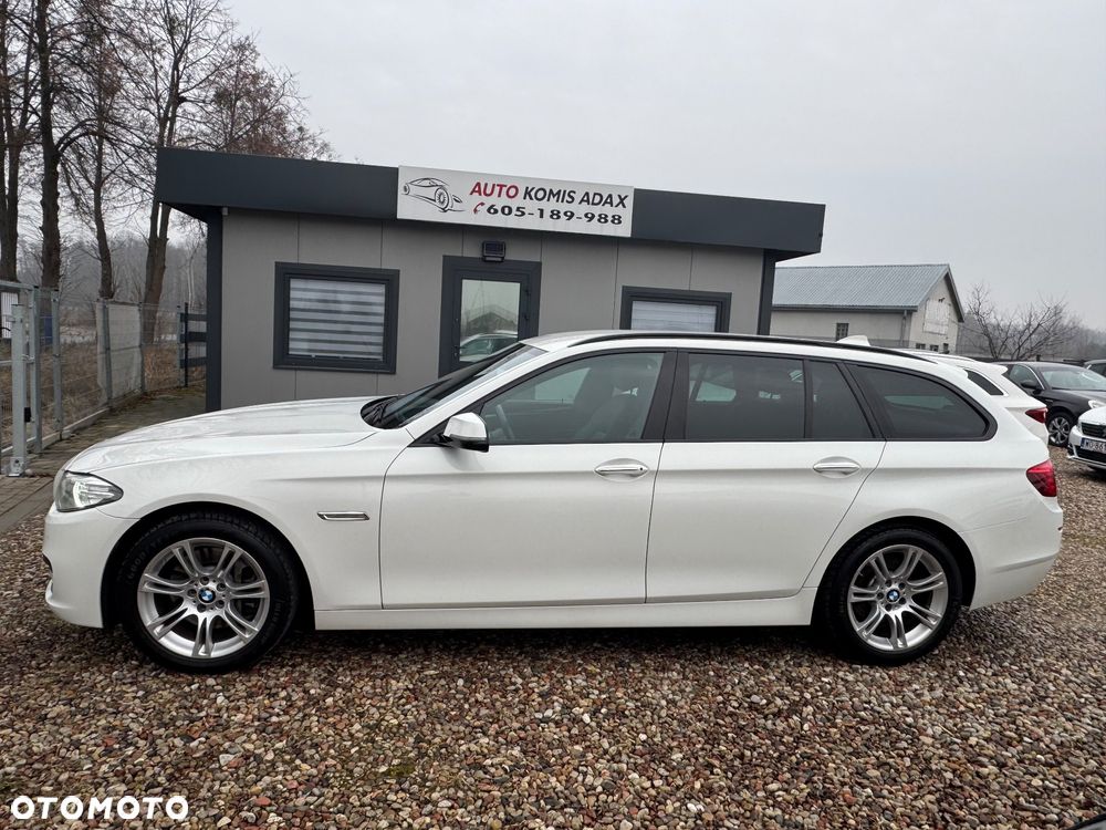 BMW Seria 5 525d xDrive - 14