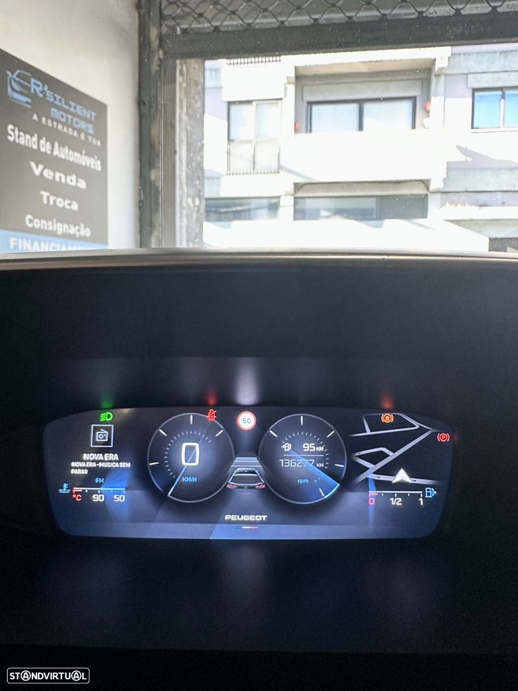 Peugeot 308 SW BlueHDi 130 Stop & Start Allure Pack - 19