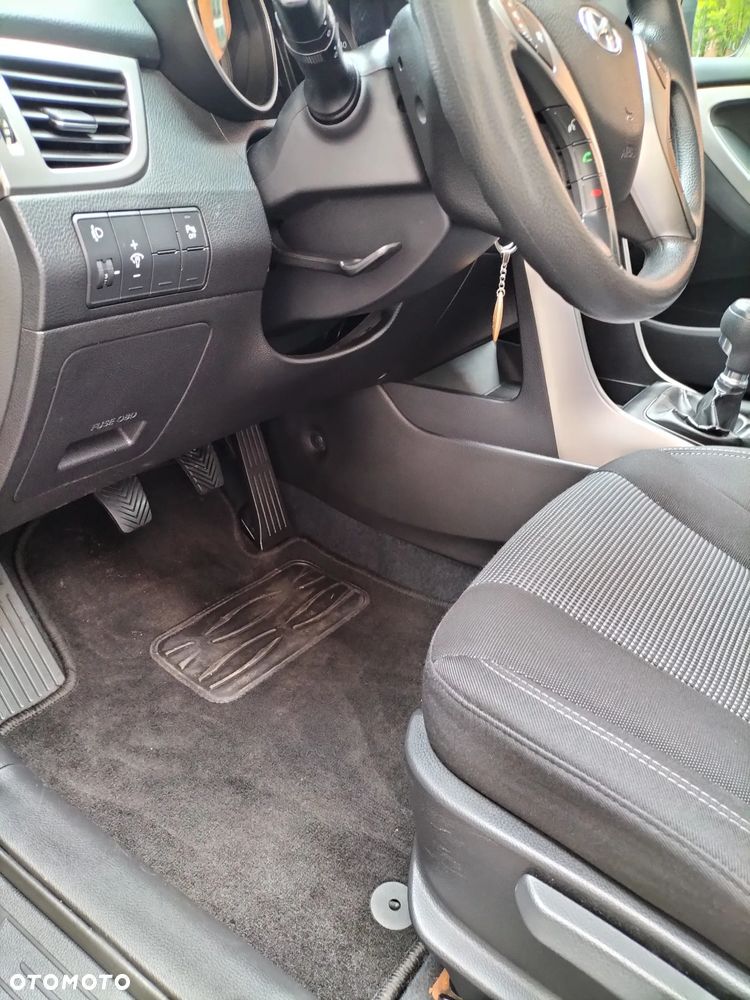 Hyundai i30 1.4 CRDi Comfort - 32