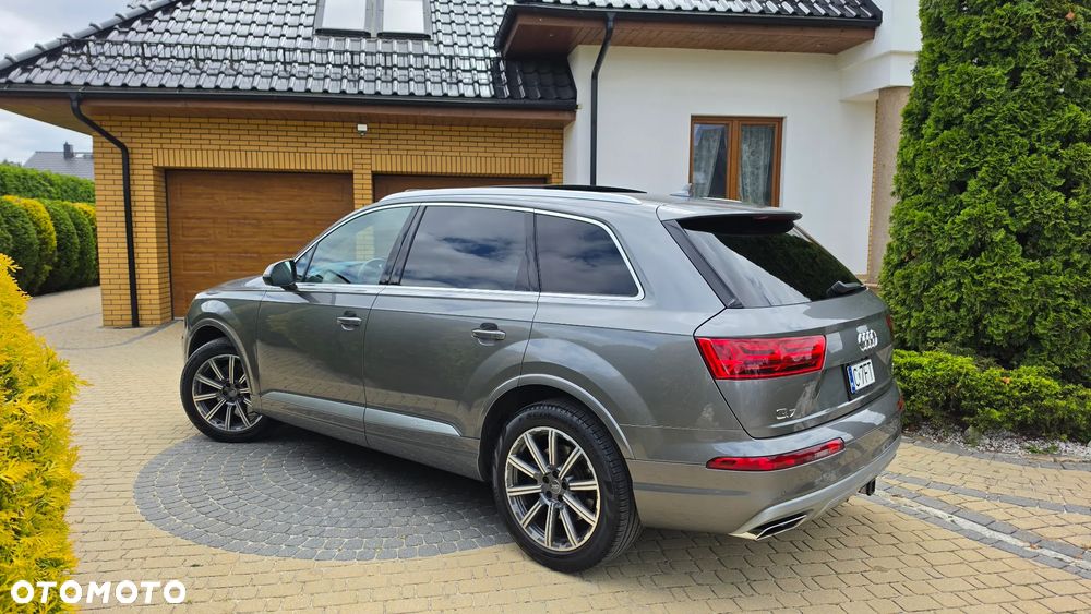Audi Q7 - 15