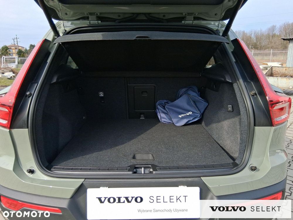 Volvo XC 40 - 30