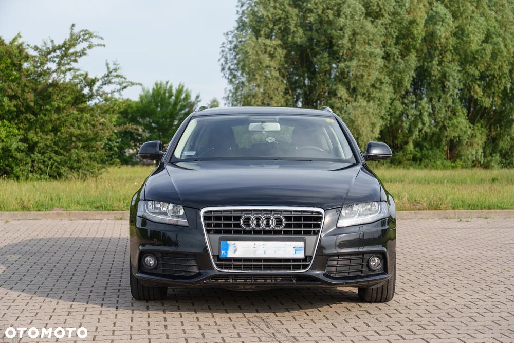 Audi A4 Avant 2.0 TDI DPF Attraction - 2