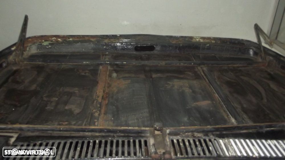 BMW 1602/ 2002 capot - 3