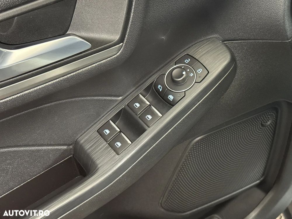 Ford Kuga - 15