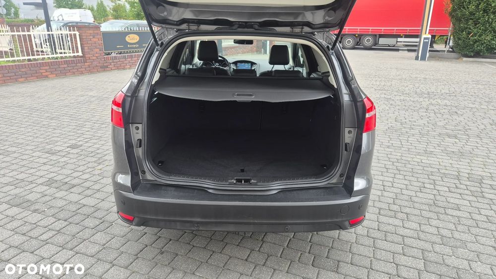 Ford Focus 1.0 EcoBoost Titanium - 11