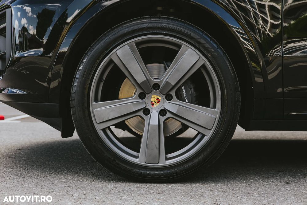 Porsche Cayenne - 10