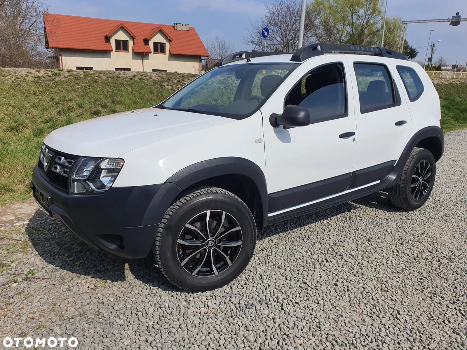 Dacia Duster SCe 115 4x2 Celebration - 1