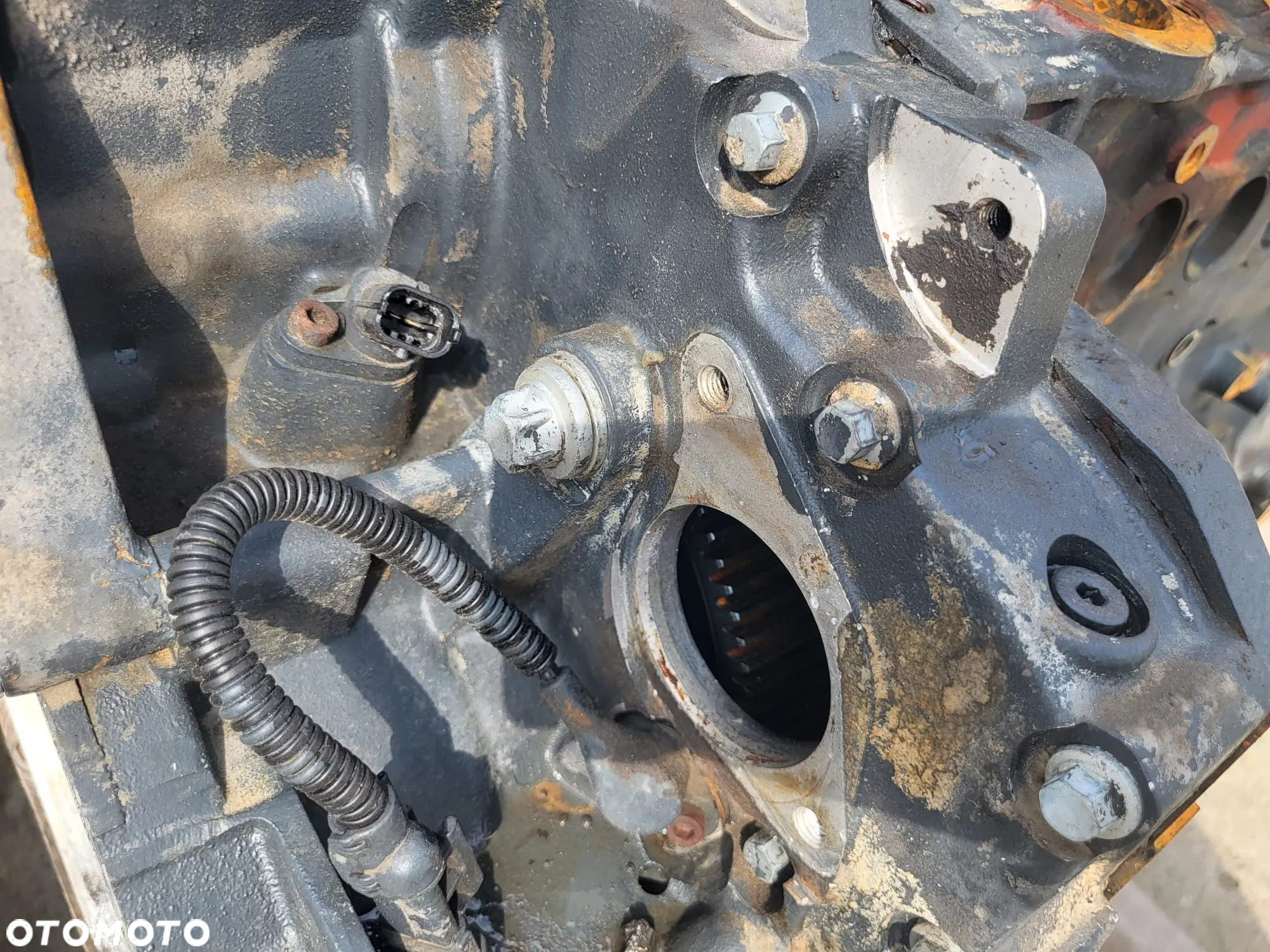 głowica RENAULT DXI VOLVO silnik słupek EURO4 - 5