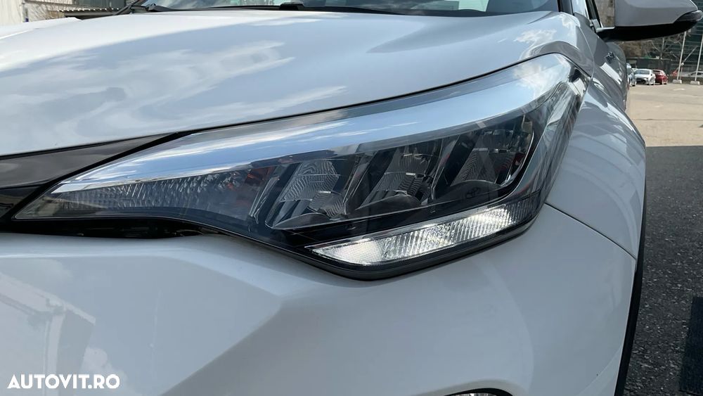 Toyota C-HR 1.8 HSD 122 CP 4x2 CVT Core - 12