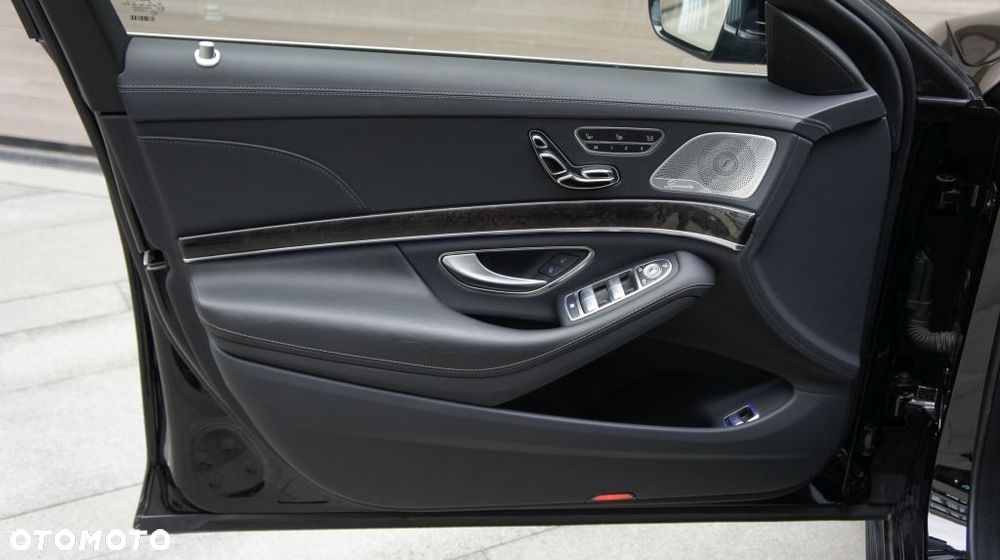 Mercedes-Benz Klasa S 500 L 4Matic 9G-TRONIC - 33