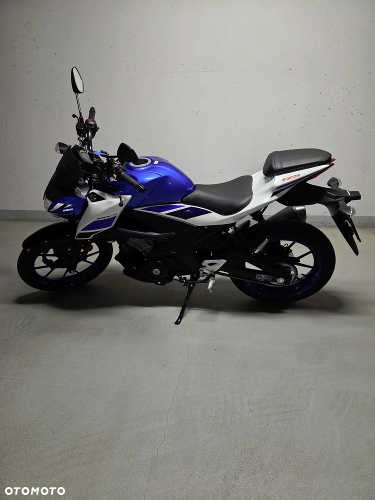 Suzuki GSX - 1