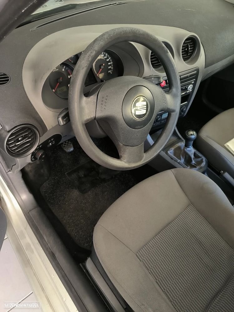 SEAT Ibiza 1.9 TDi Signo - 7