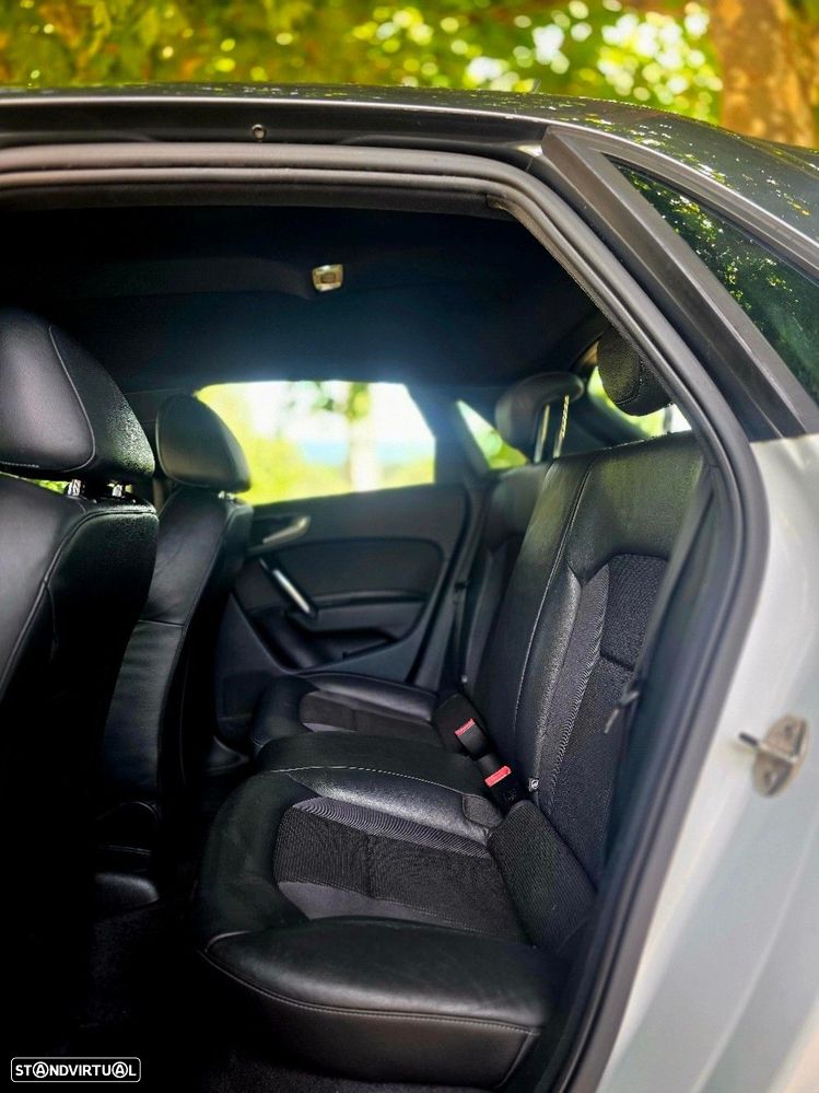 Audi A1 Sportback 1.6 TDI S-line - 9
