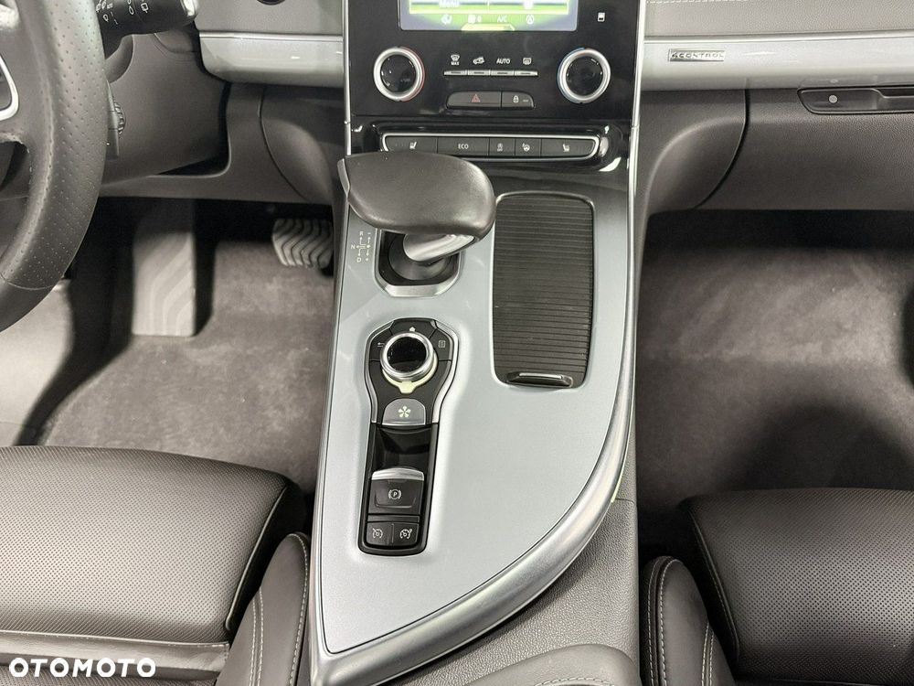 Renault Espace 1.6 dCi Energy Initiale Paris EDC - 25