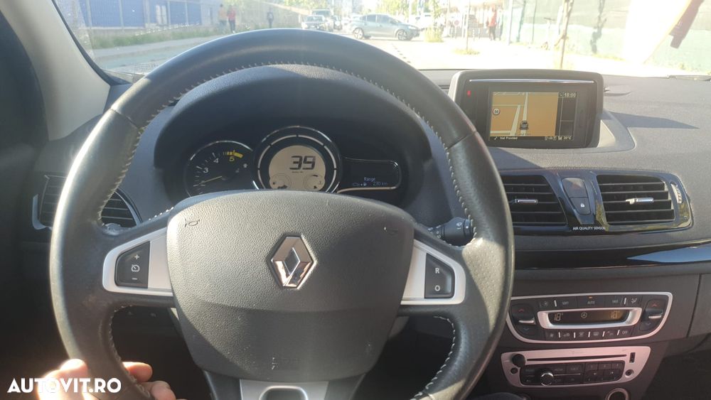 Renault Megane ENERGY dCi 110 Start & Stop Bose Edition - 10