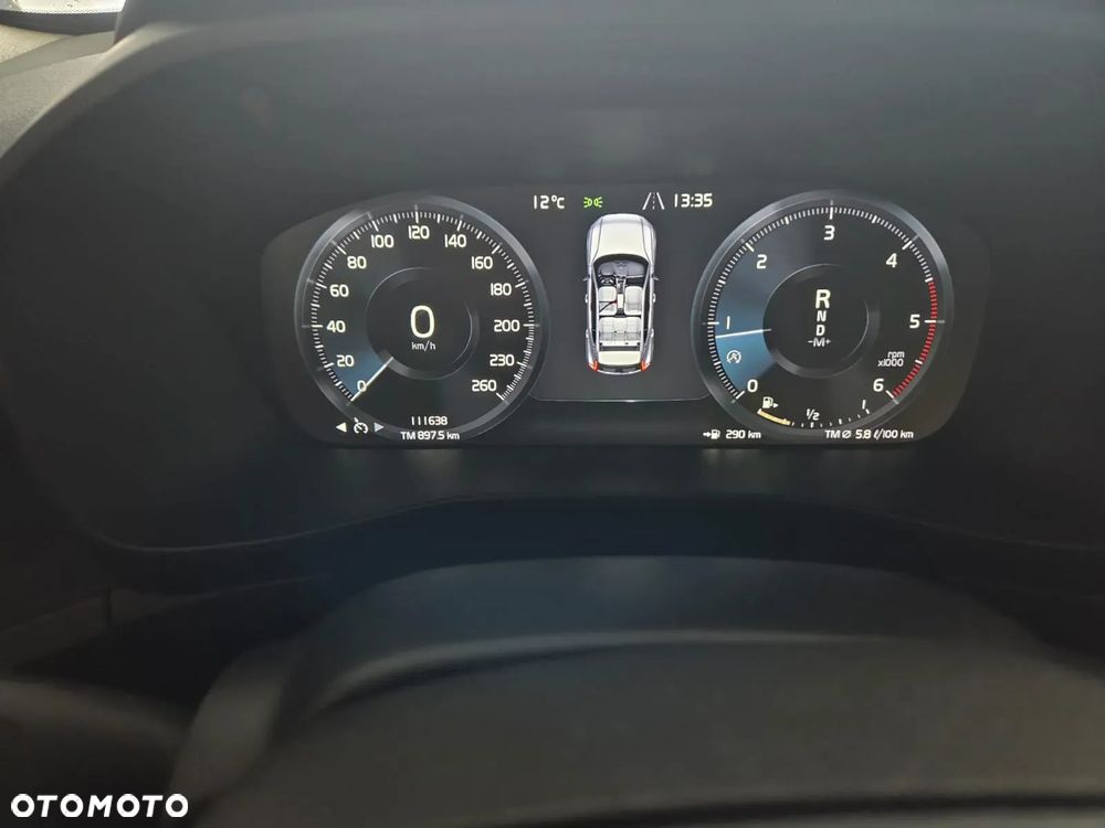 Volvo XC 40 D3 SCR Momentum - 4