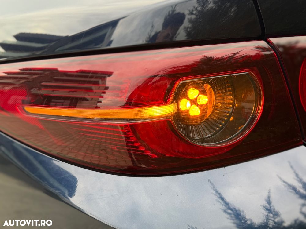 Mazda 3 e-SKYACTIV-X 186 M HYBRID TAKUMI - 15