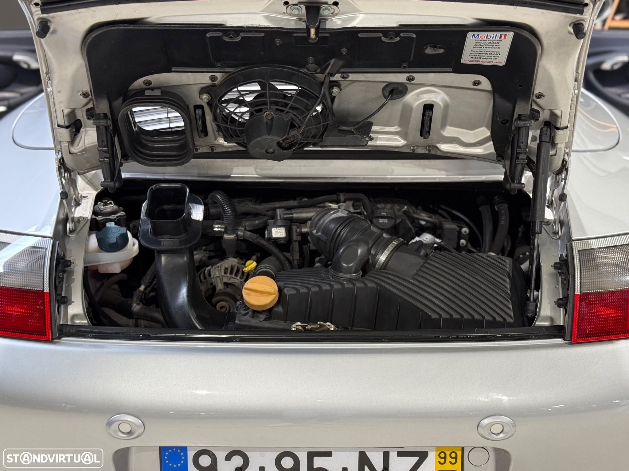 Porsche 911 Série F - 39