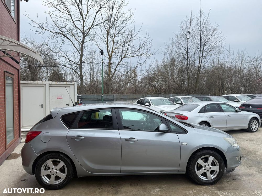 Opel Astra 1.6 Enjoy - 21