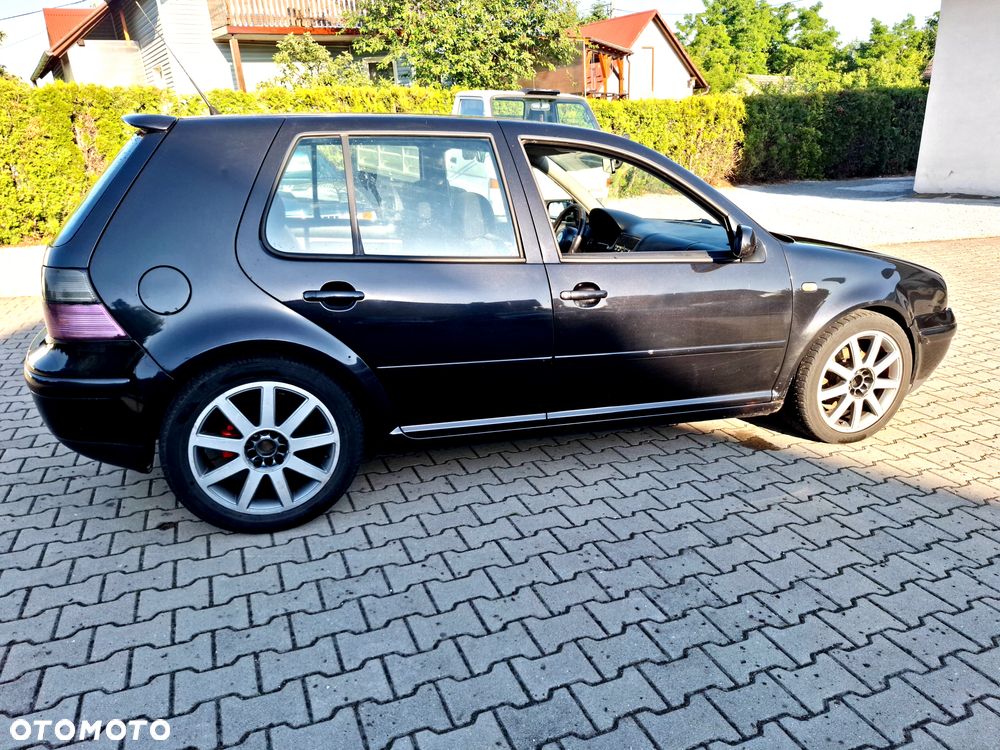 Volkswagen Golf - 15