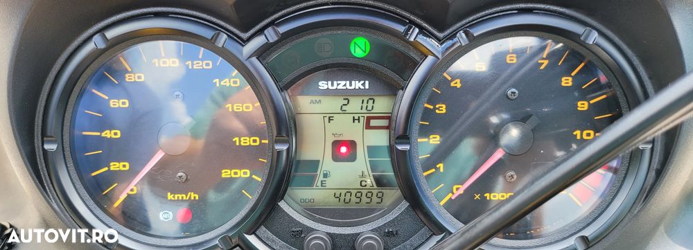 Suzuki DL 650 V-Strom - 9