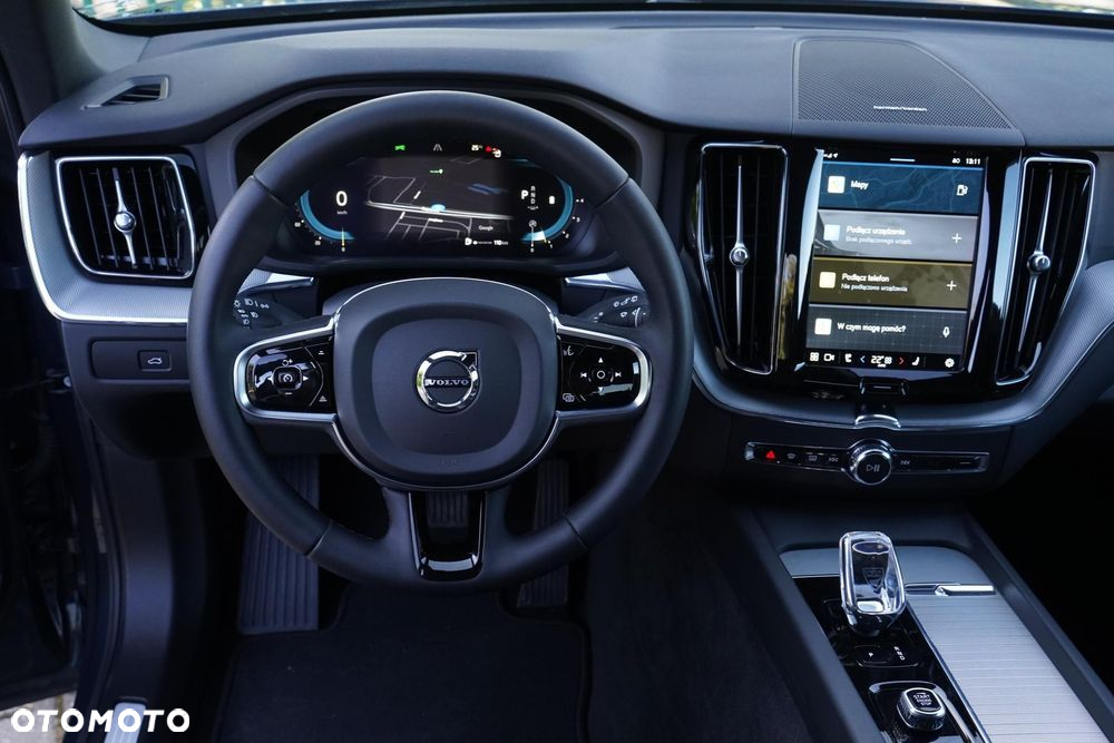 Volvo XC 60 B5 B AWD Plus Dark - 11