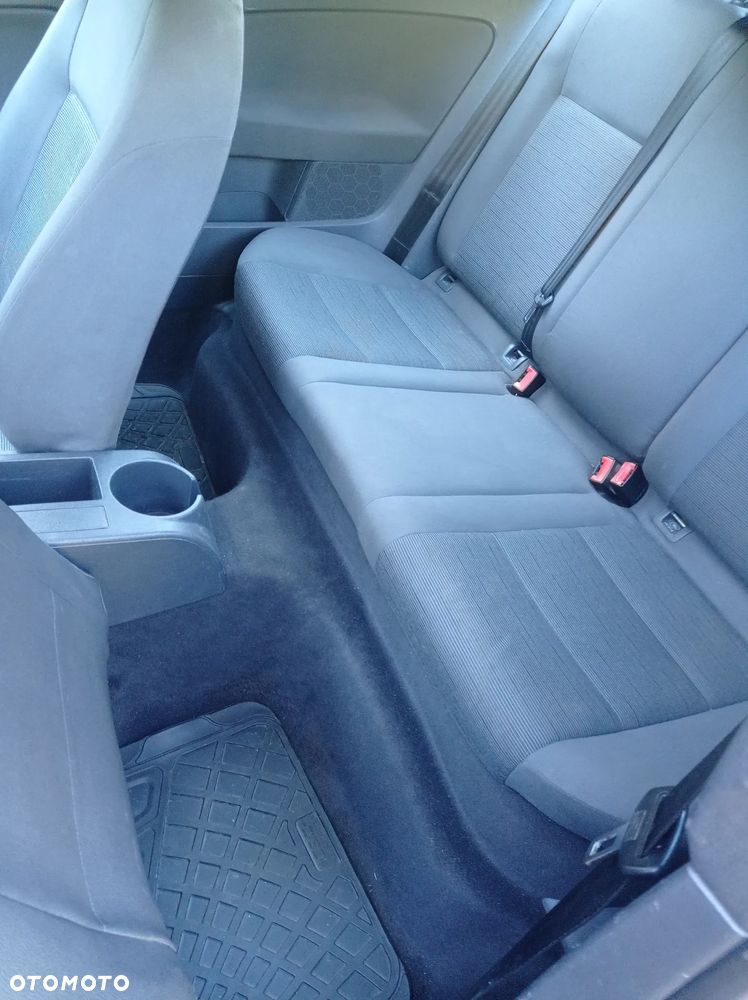 Volkswagen Golf - 9