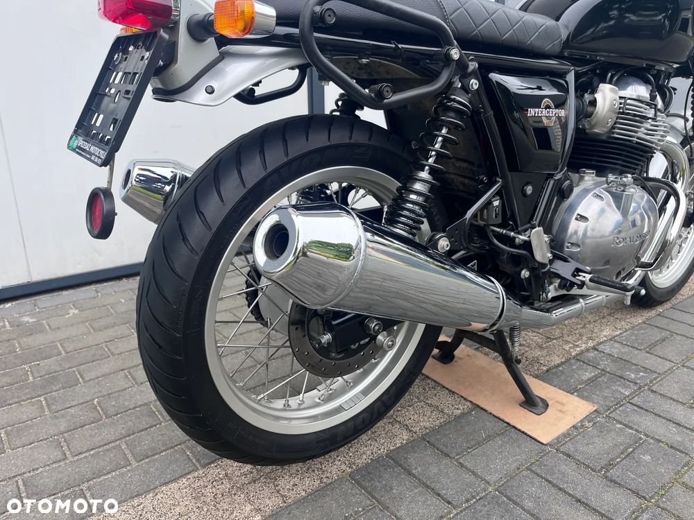 Royal Enfield Interceptor - 20