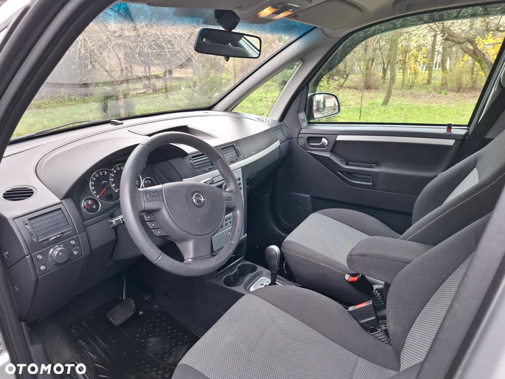 Opel Meriva - 11