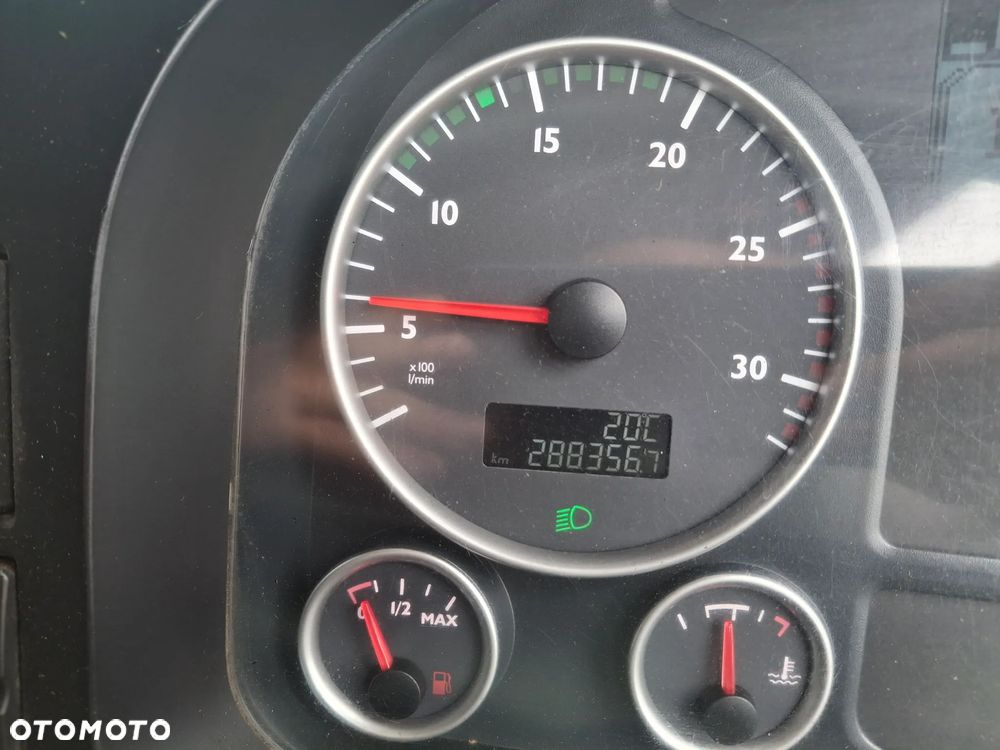 MAN TGS 18.320 Zamiatarka Bucher Optifant 70 2 Silniki Szczotki L/R Karcher Listwa Wysokiego Ciśnienia Dodatkowy Zbiornik Wody - 19