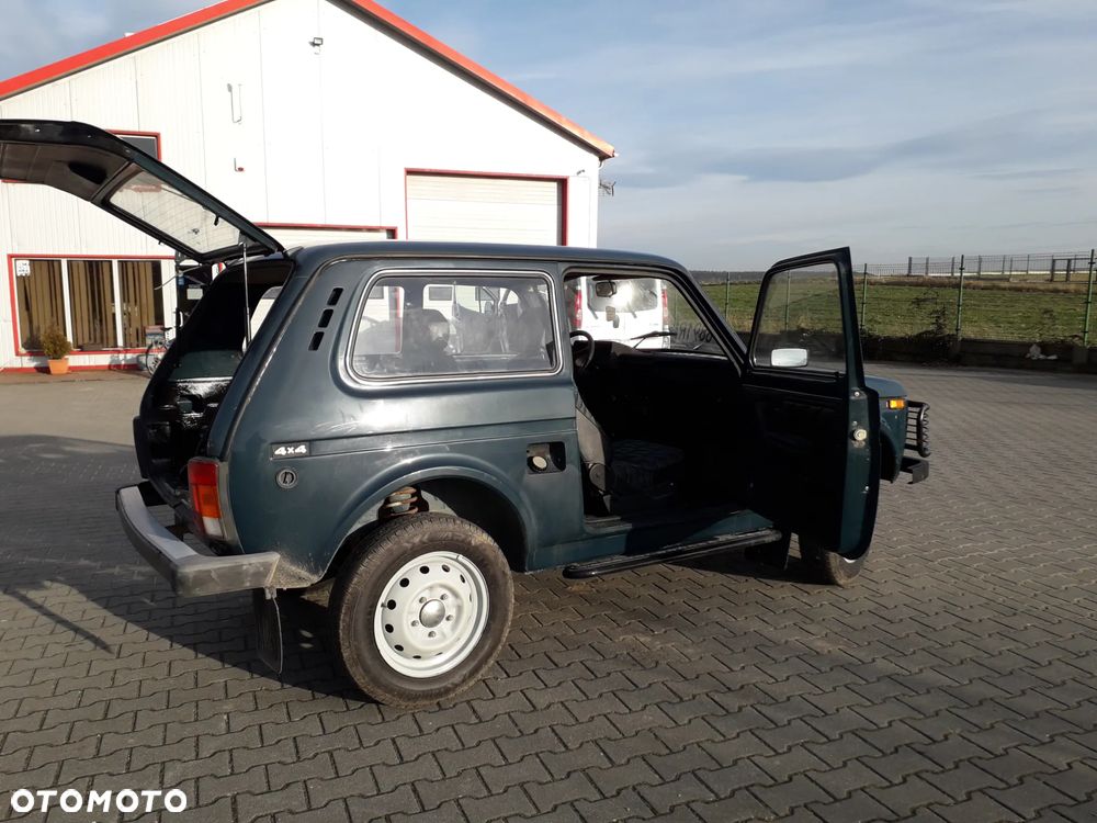 Lada Niva - 10