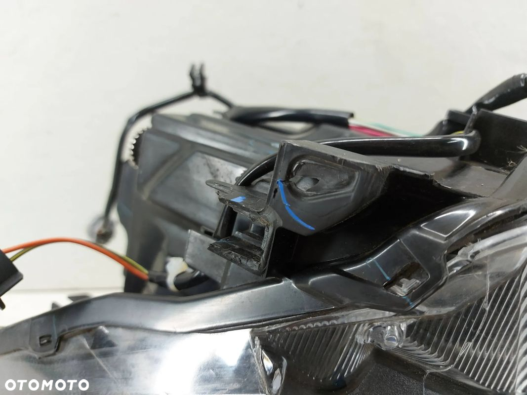 Mazda 2 lift 21- LED lewa lampa przednia przód reflektor - 13
