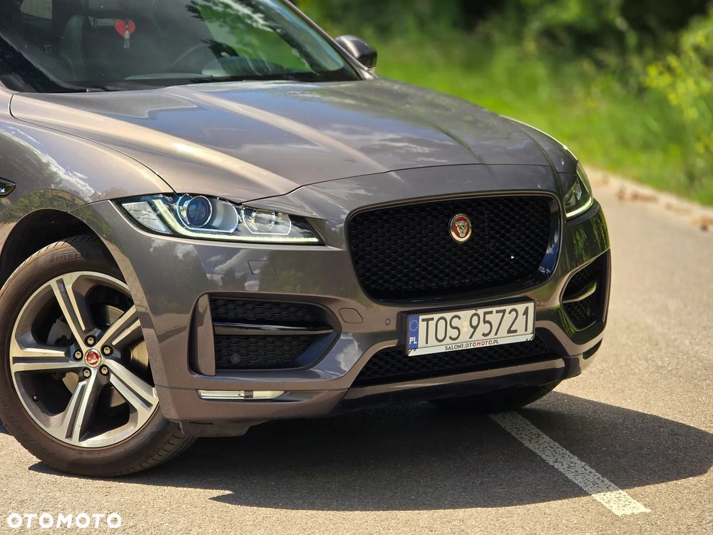 Jaguar F-Pace 2.0 i4D AWD Prestige - 35