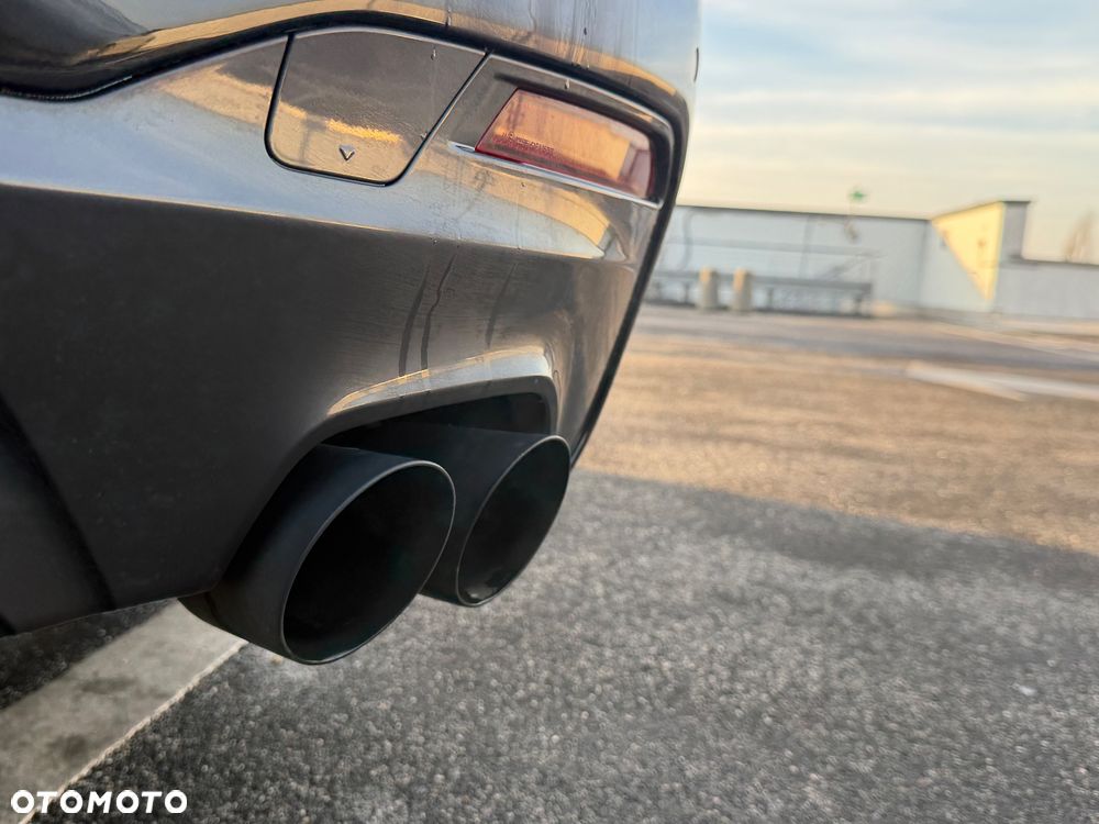 BMW Seria 5 530i xDrive GPF - 4