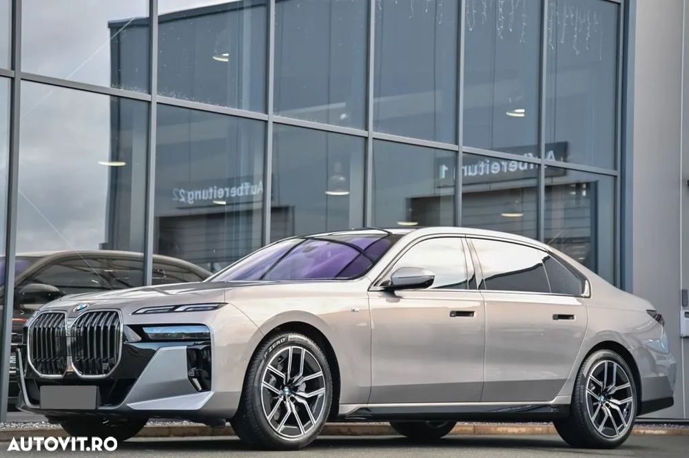 BMW Seria 7 740d xDrive - 32