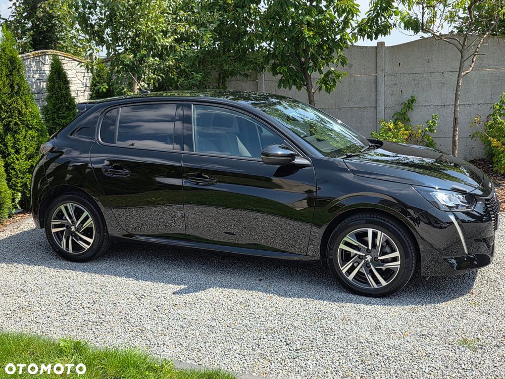 Peugeot 208 - 5