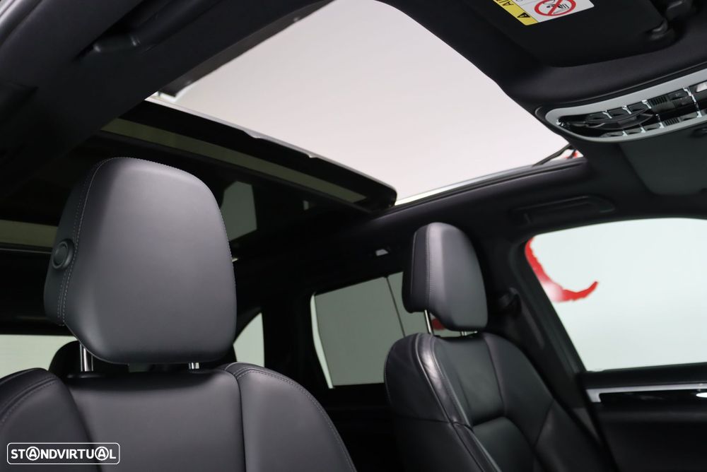 Porsche Cayenne - 23