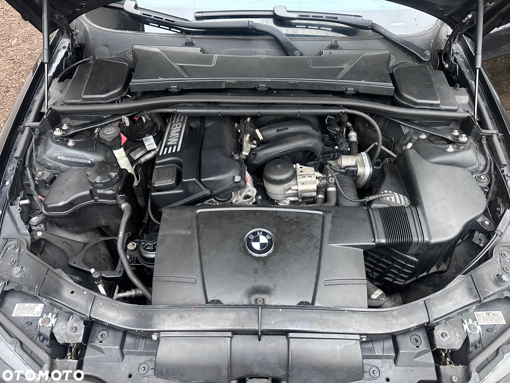 BMW Seria 3 318i - 14