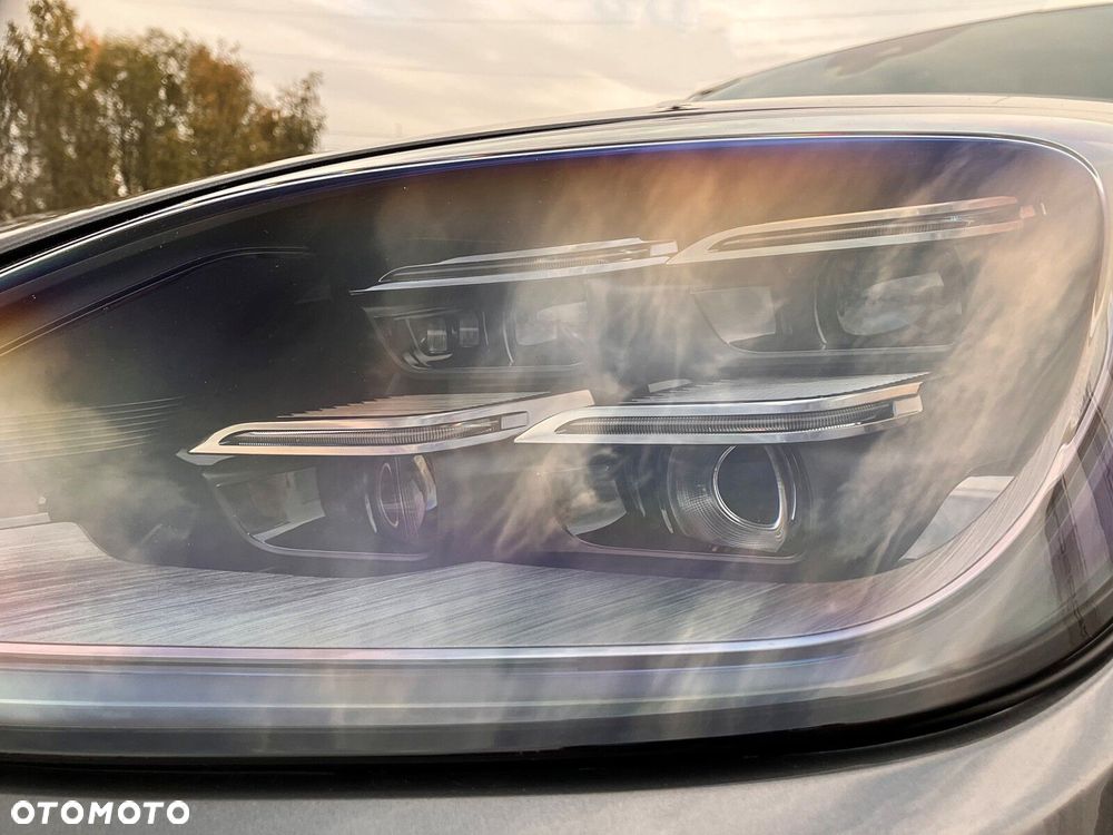 Porsche Cayenne - 17