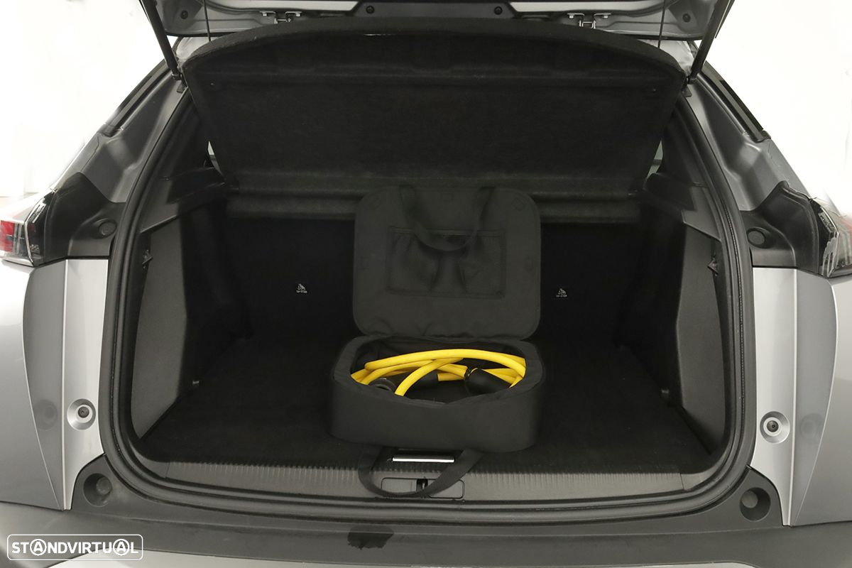 Peugeot e-2008 50 kWh GT - 23