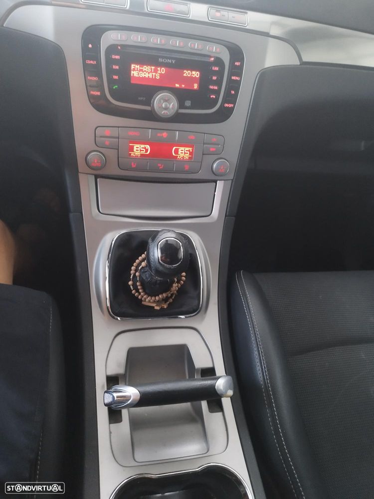 Ford S-Max 1.8 TDCi Titanium 7L - 6