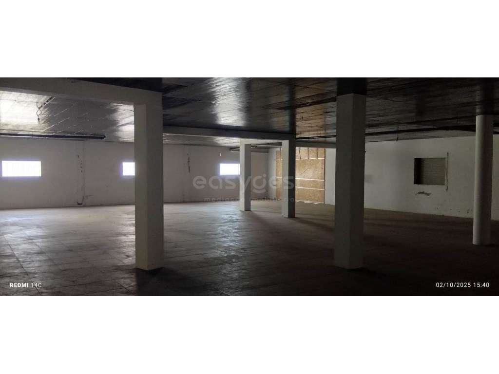 Moradia T5 num lote de terreno com mais de 1500m² em Pombal - Grande imagem: 5/31