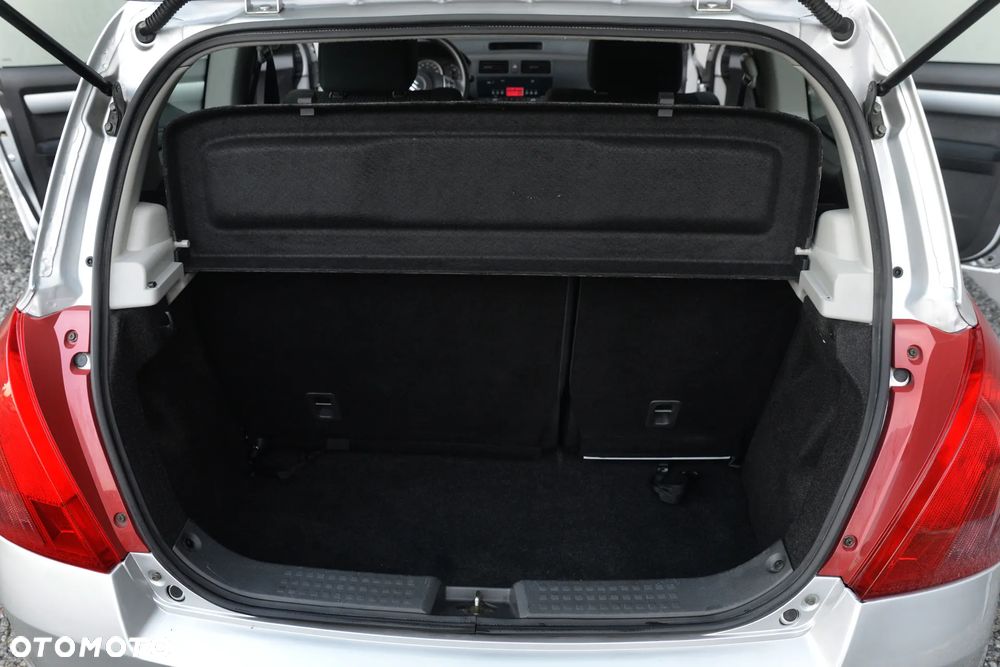 Suzuki Swift 1.3 Comfort+ - 24