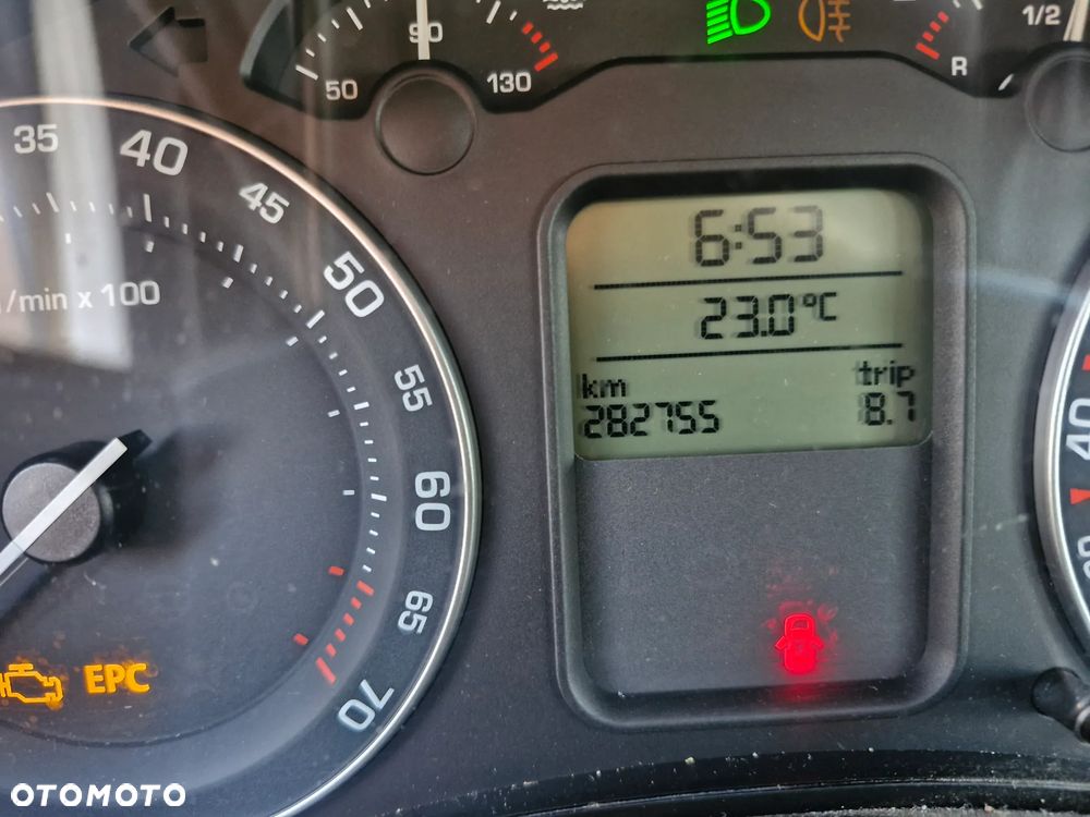 Skoda Octavia 1.6 Mint - 10