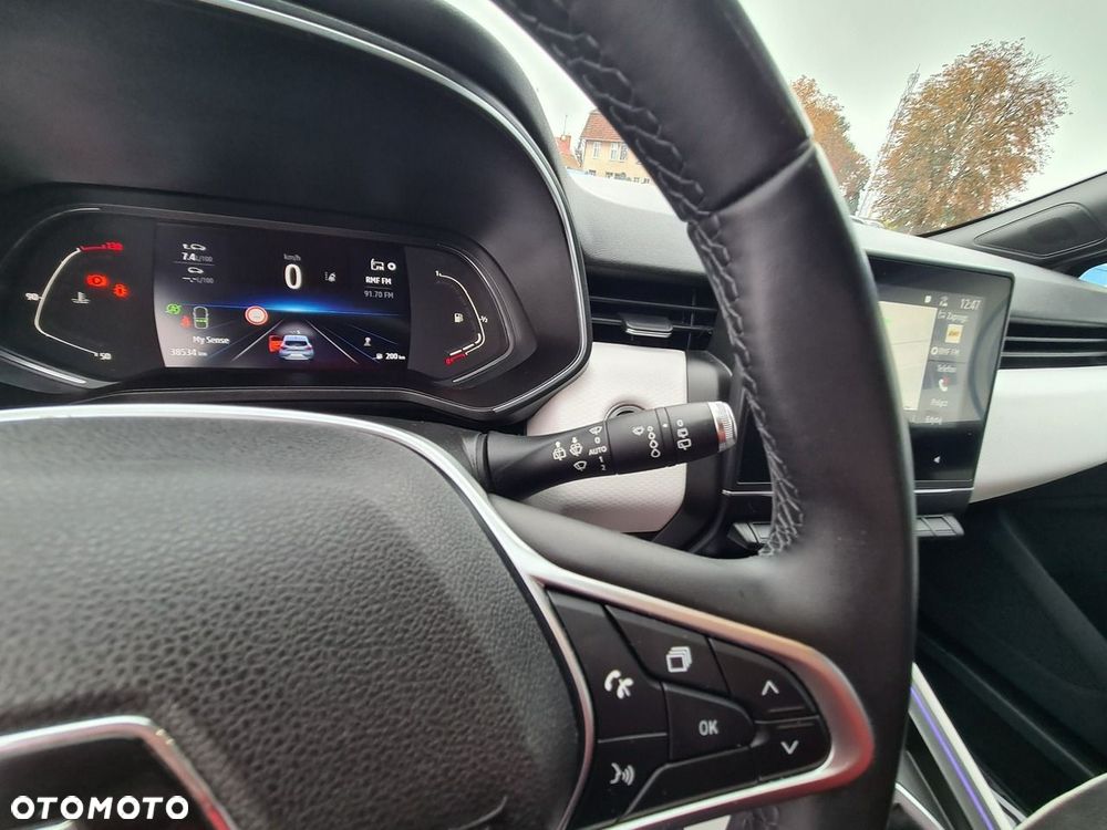 Renault Clio TCe 90 EVOLUTION - 24