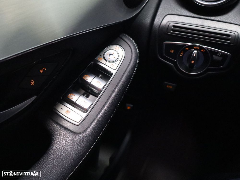 Mercedes-Benz GLC 300 e 4Matic - 19