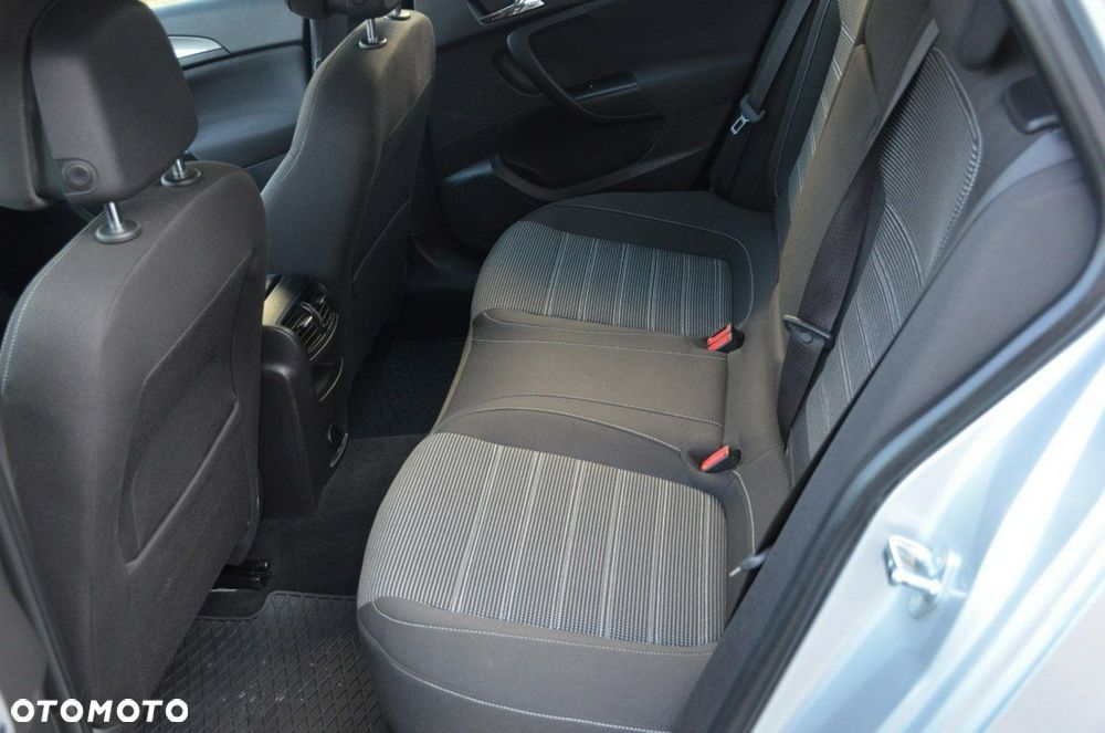 Opel Insignia - 26